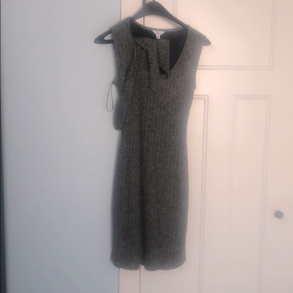 BNWT Thyme Maternity Grey Dress - Picture 1 of 3